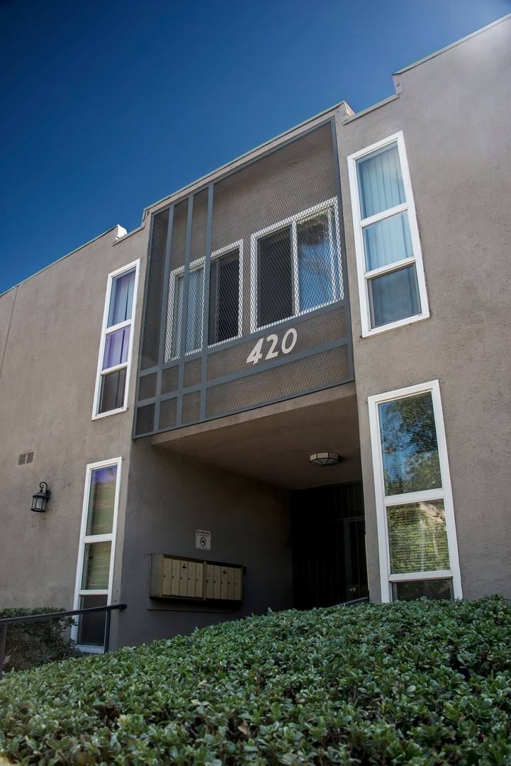 Apartment for rent at 420 Burchett St, Glendale, CA 91203