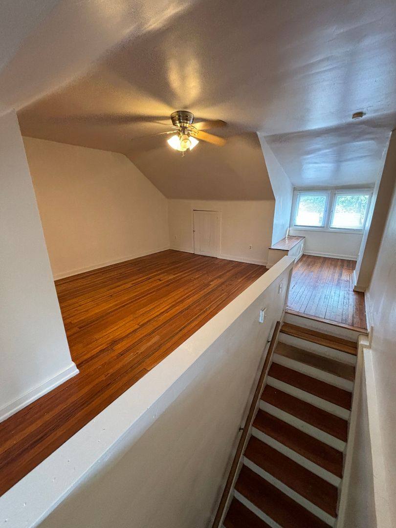 Townhouse for rent at 289-295 E 18th, Columbus, OH 43201