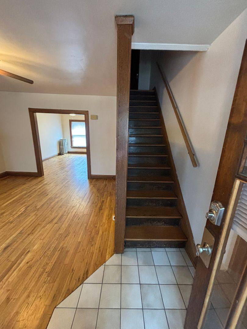 Townhouse for rent at 289-295 E 18th, Columbus, OH 43201