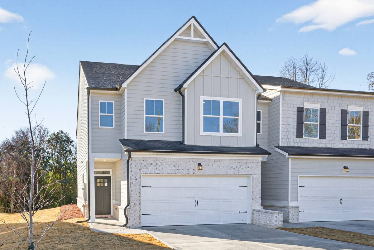 Townhouse for rent at 548 Madison St, Commerce, GA 30529