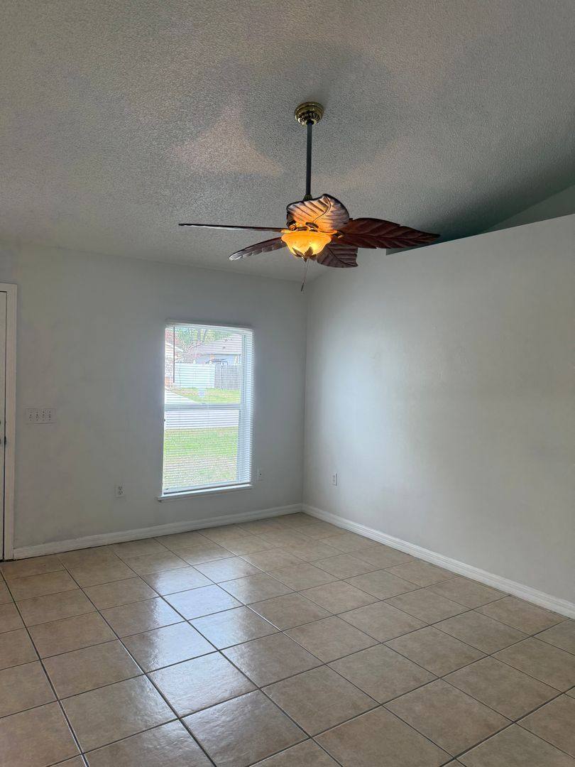 House for rent at 405 Francisco Way, Kissimmee, FL 34758
