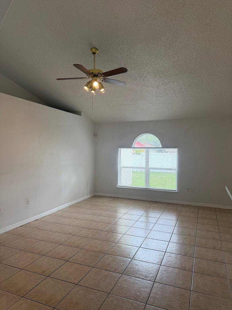 House for rent at 405 Francisco Way, Kissimmee, FL 34758
