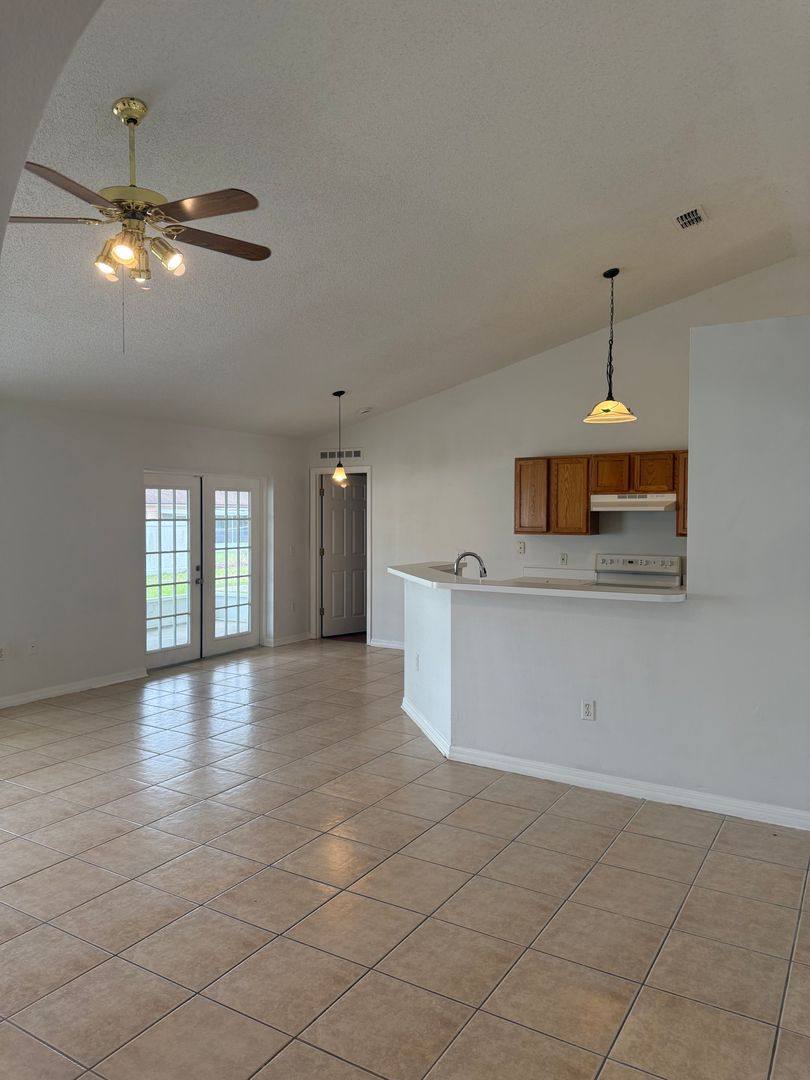 House for rent at 405 Francisco Way, Kissimmee, FL 34758