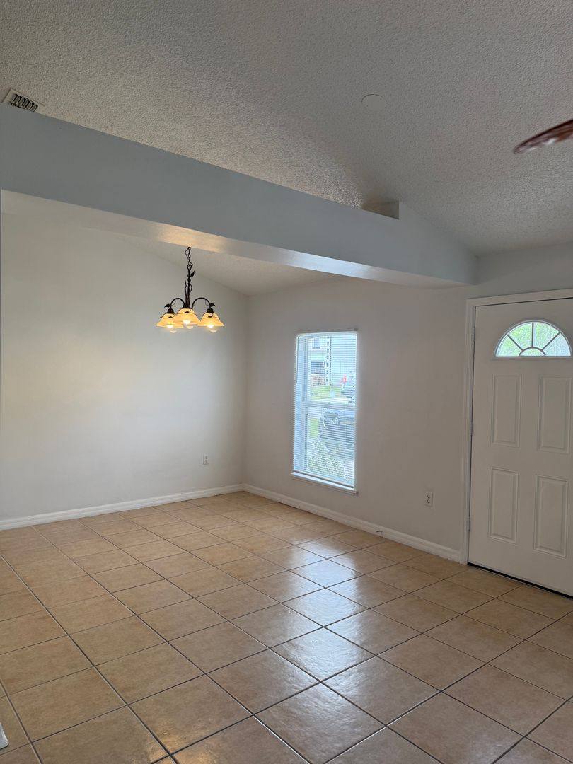 House for rent at 405 Francisco Way, Kissimmee, FL 34758