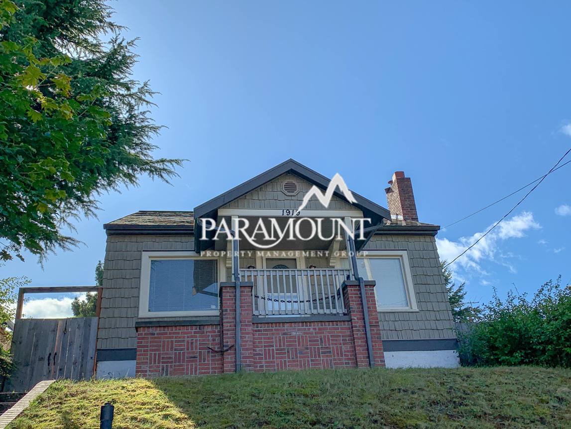 House for rent at 1919 5th St, Bremerton, WA 98337