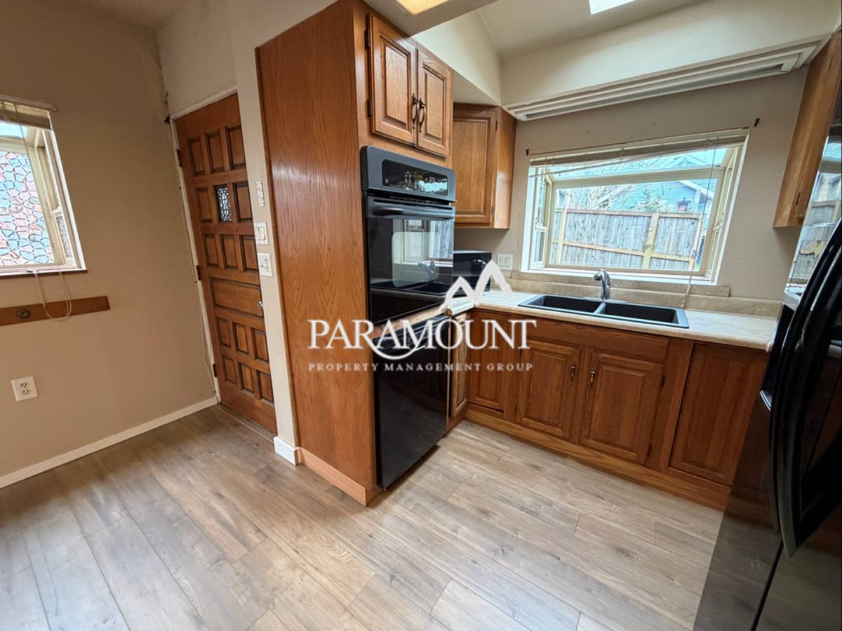 House for rent at 1919 5th St, Bremerton, WA 98337