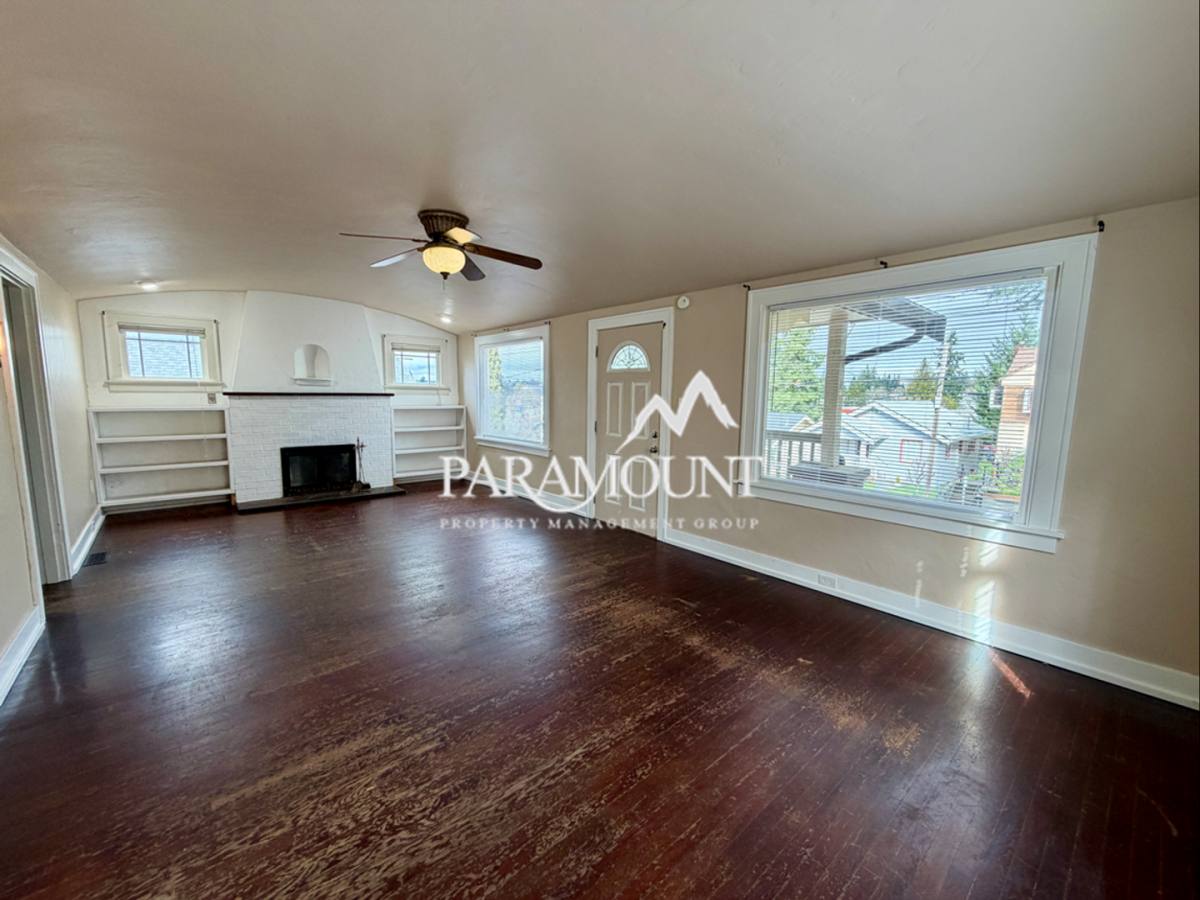House for rent at 1919 5th St, Bremerton, WA 98337