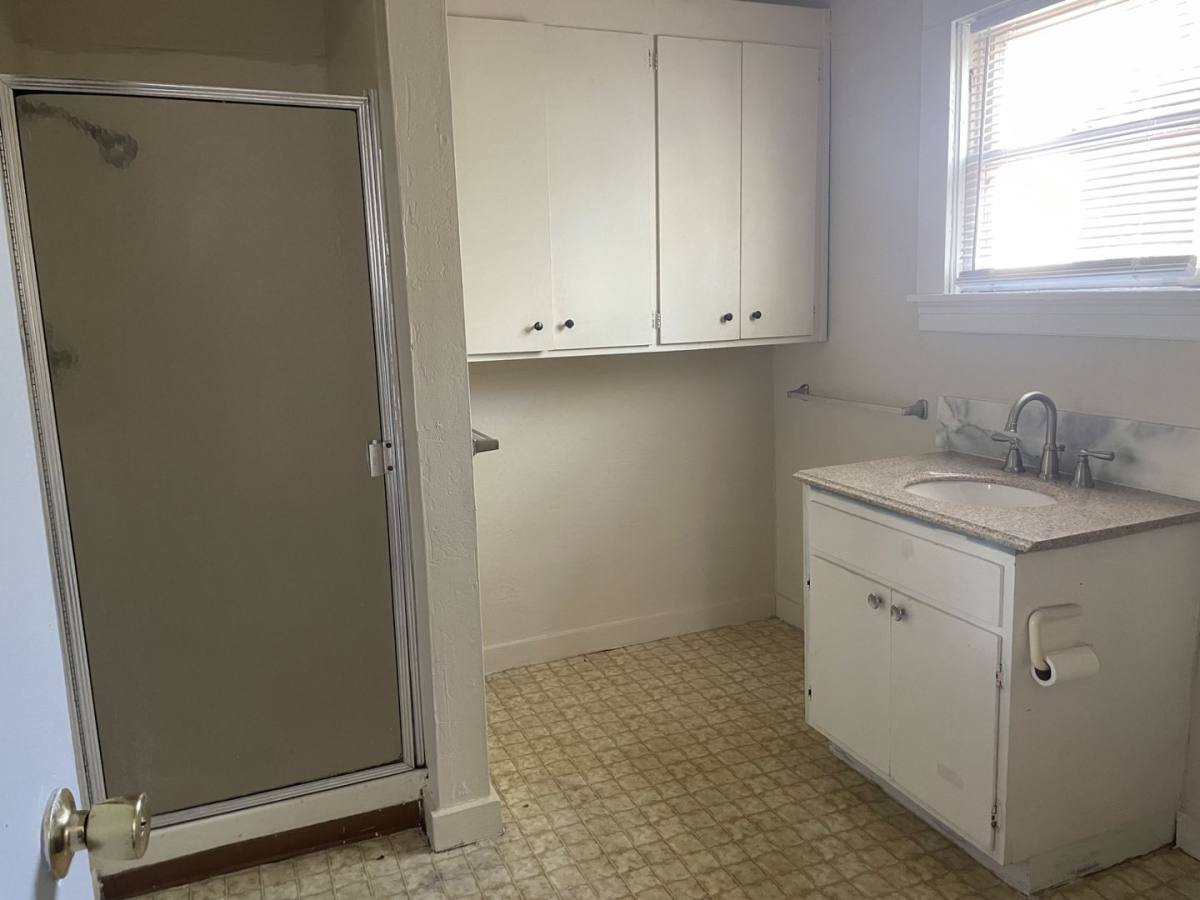 Apartment for rent at 504 Branciforte St, Vallejo, CA 94590