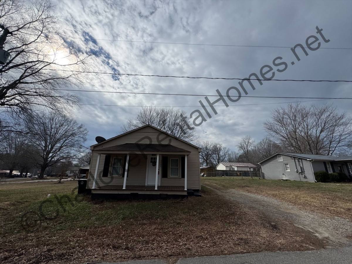 House for rent at 5402 Dellinger Circle, Cherryville, NC 28021