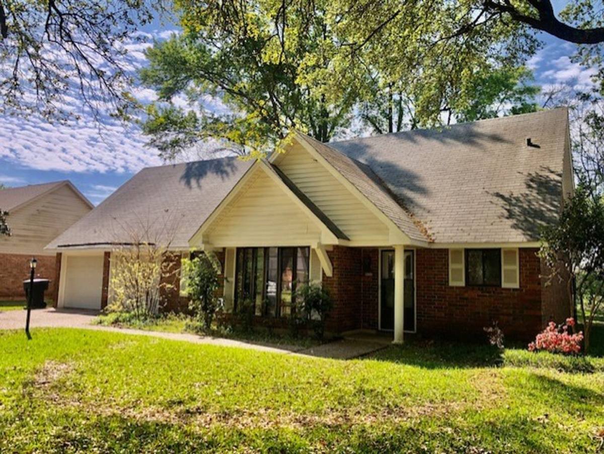 House for rent at 6122 Burgundy Lane, Shreveport, LA 71105