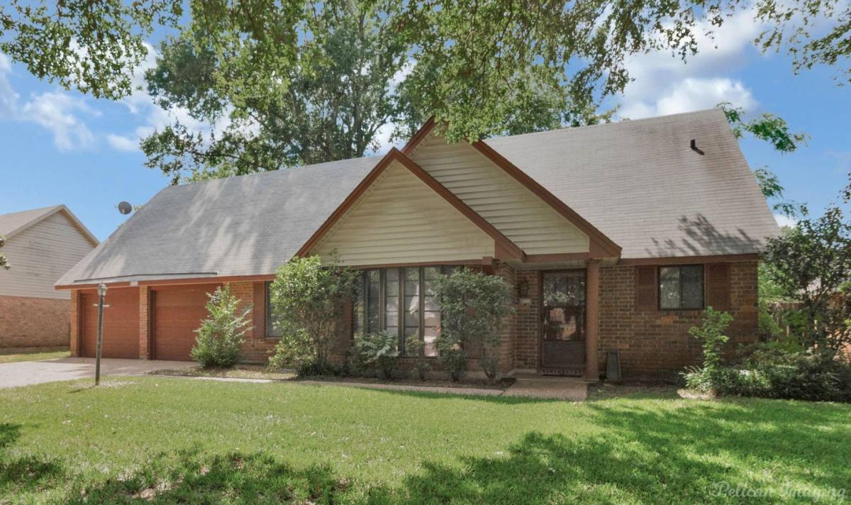 House for rent at 6122 Burgundy Lane, Shreveport, LA 71105