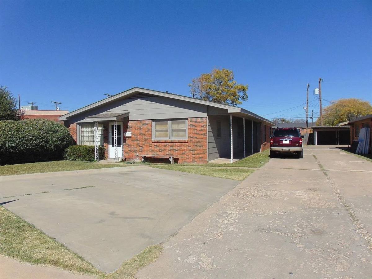 Apartment for rent at 2402 46th St, Lubbock, TX 79412