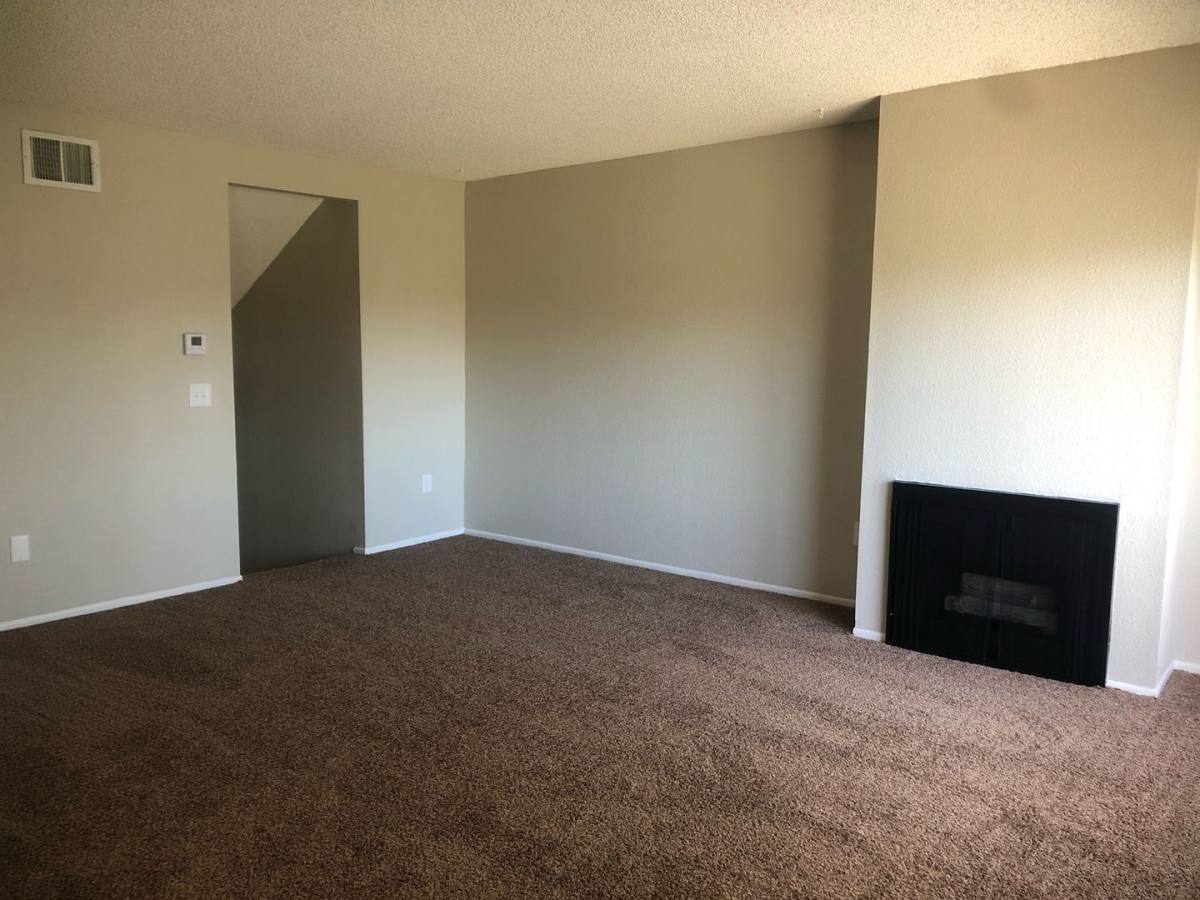 Apartment for rent at 18046 Beneda Lane, Canyon Country, CA 91351