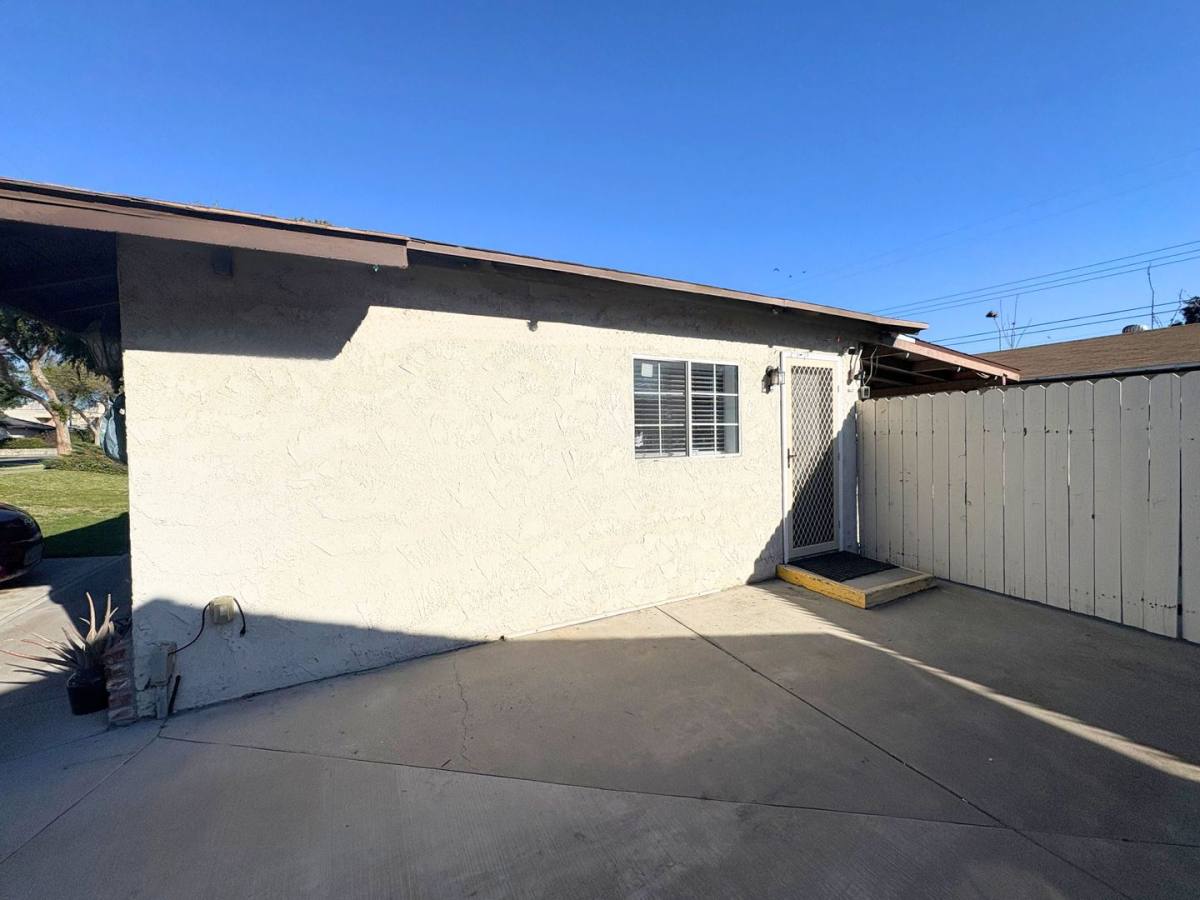 House for rent at 1322 W 11th St #B, Upland, CA 91786