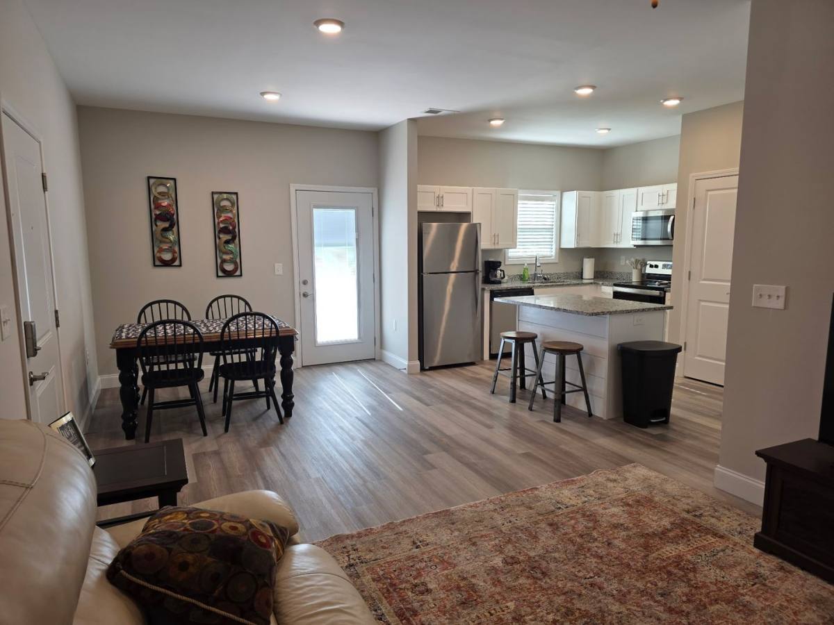Apartment for rent at 2236 Hickory St, Bowling Green, KY 42101