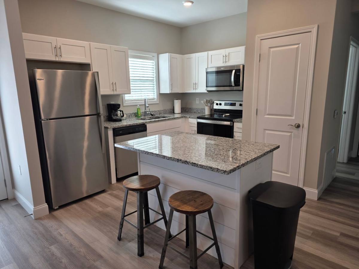 Apartment for rent at 2236 Hickory St, Bowling Green, KY 42101