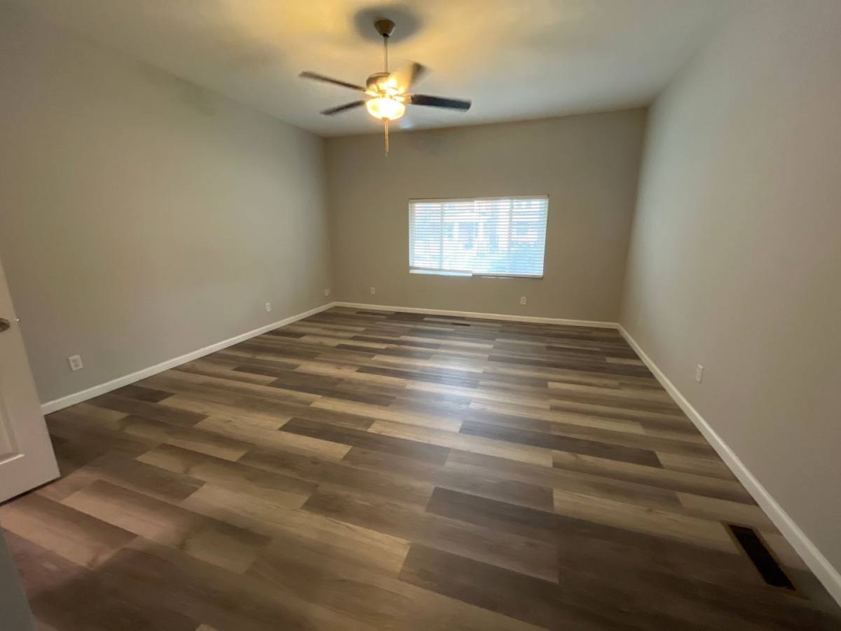 Apartment for rent at 968-970 Wilson Ave, Columbus, OH 43206