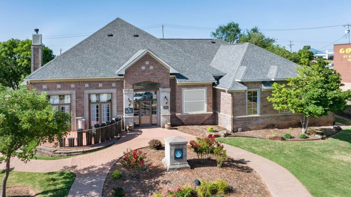 Apartment for rent at 1919 E 2nd St, Edmond, OK 73034