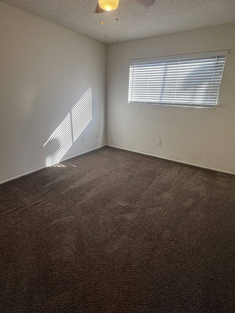 Apartment for rent at 425 S 3rd Ave, Oakdale, CA 95361