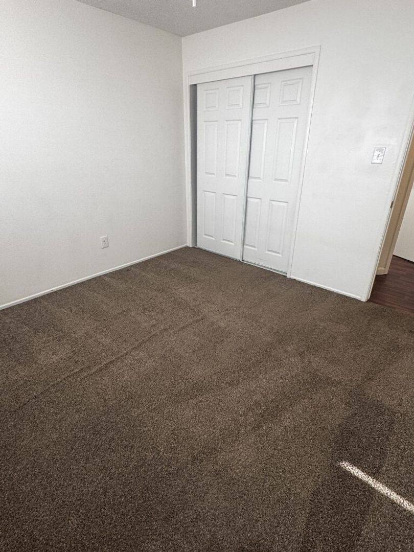 Apartment for rent at 425 S 3rd Ave, Oakdale, CA 95361