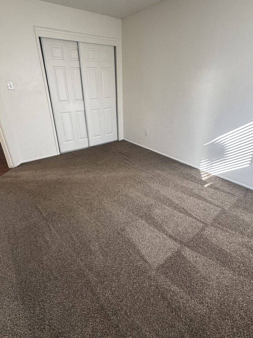 Apartment for rent at 425 S 3rd Ave, Oakdale, CA 95361