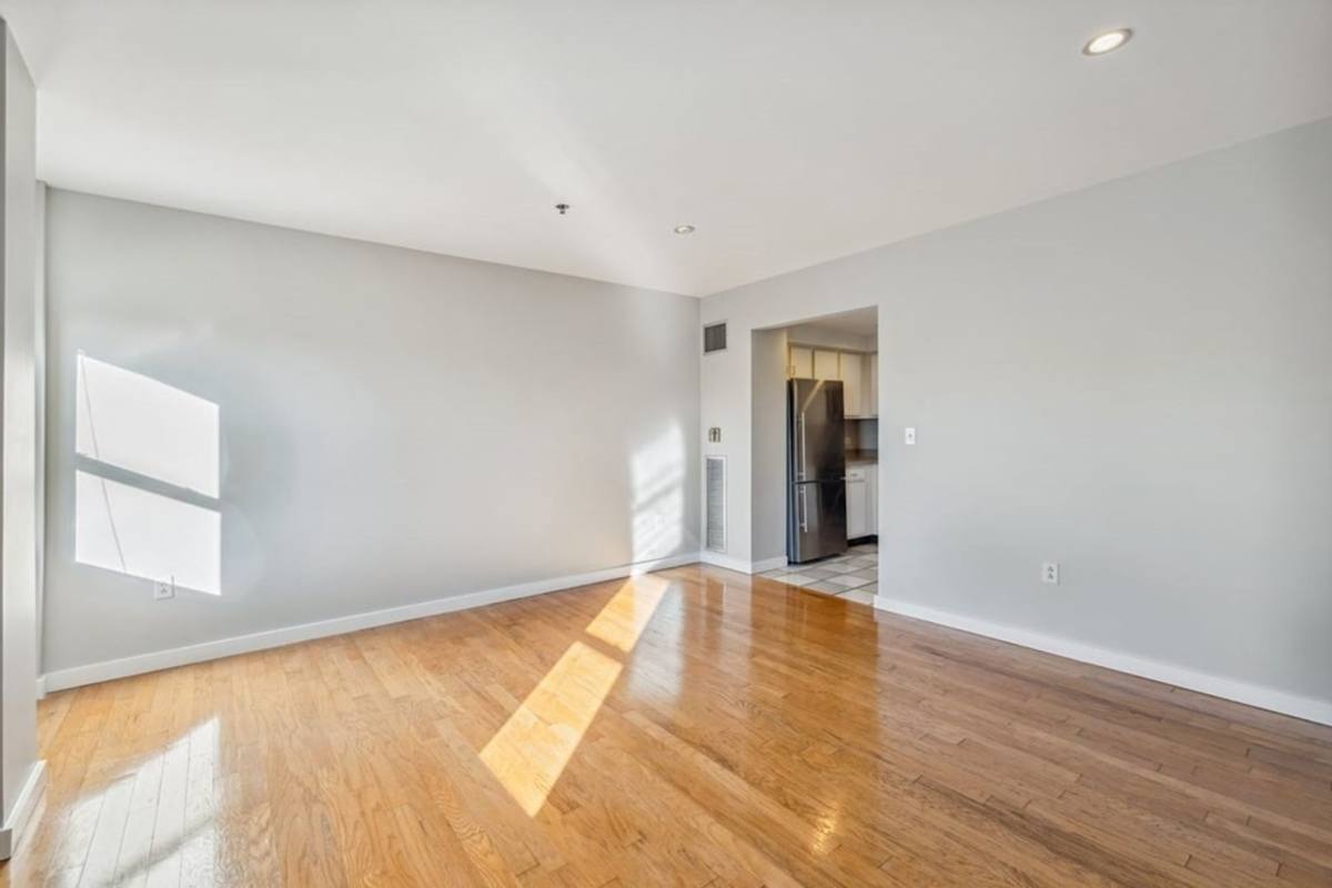 Condo for rent at 538 Commonwealth Ave #7D, Boston, MA 02215