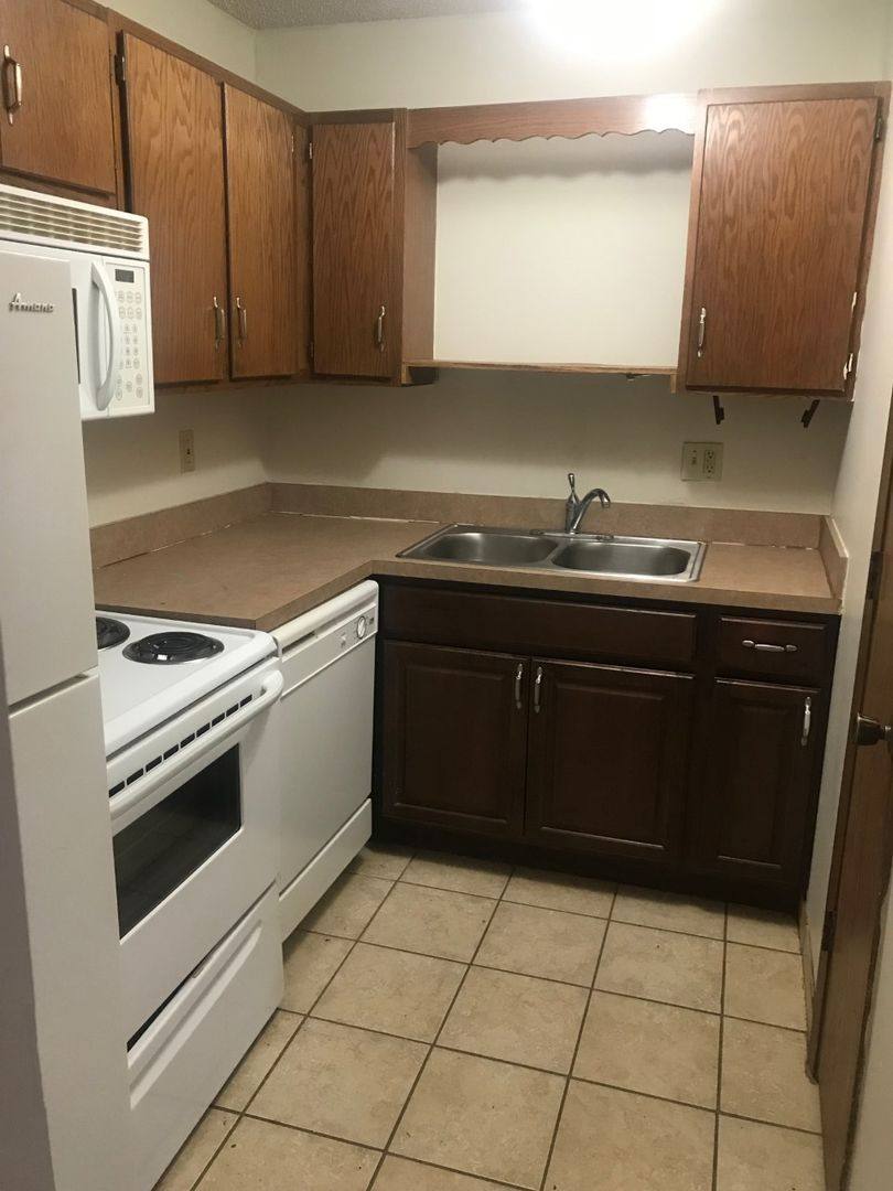 Apartment for rent at 630 Michigan St, Lawrence, KS 66044