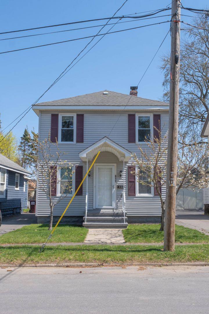 House for rent at 611 Cramer Ave, Schenectady, NY 12306