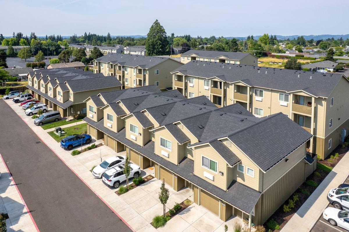 Townhouse for rent at 4624 Lancaster Dr NE, Salem, OR 97305