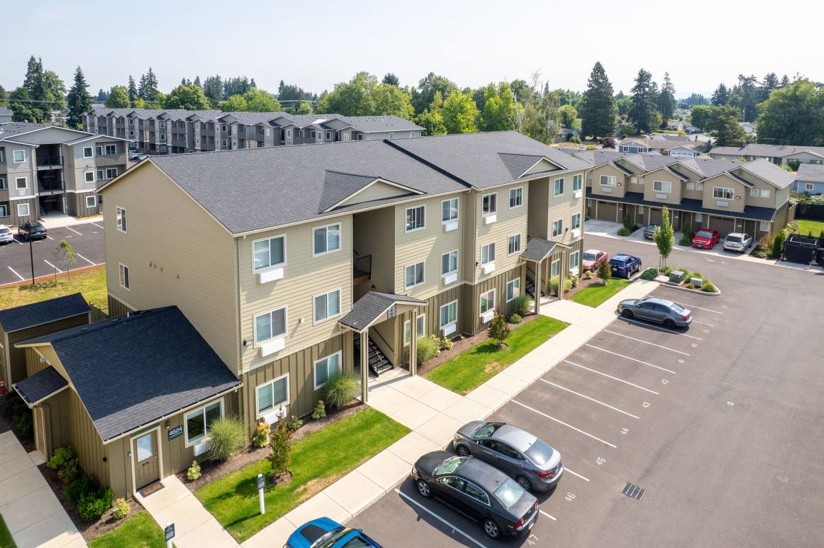 Townhouse for rent at 4624 Lancaster Dr NE, Salem, OR 97305