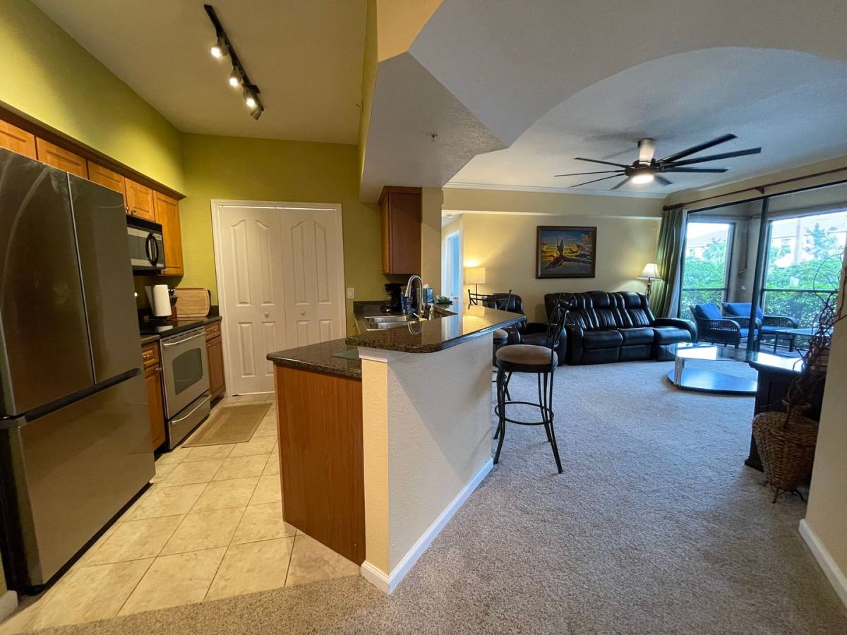 Apartment for rent at 12920 Positano Circle, Naples, FL 34105
