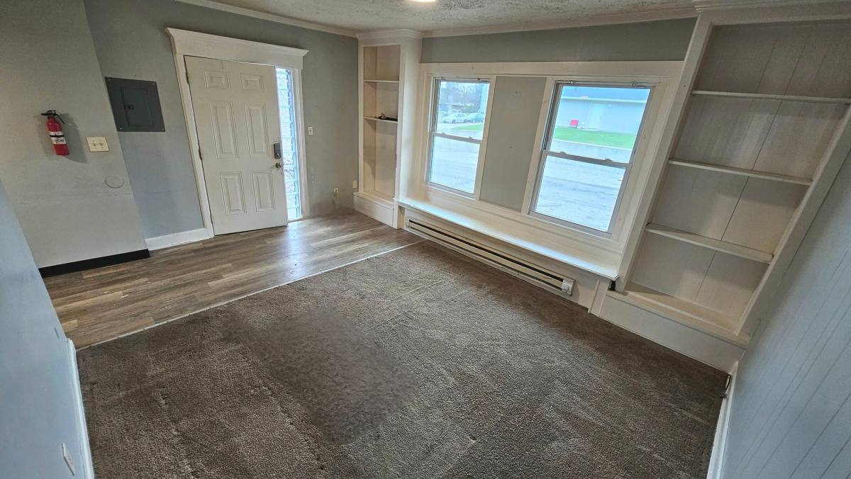 Apartment for rent at 38 Baldwin Ave, Mansfield, OH 44906