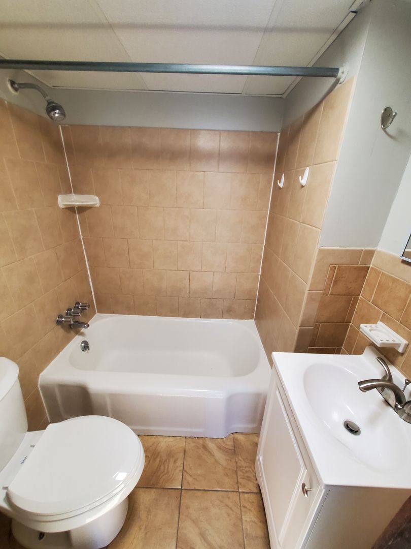 Apartment for rent at 86-88 Garibaldi Ave, Bangor, PA 18013