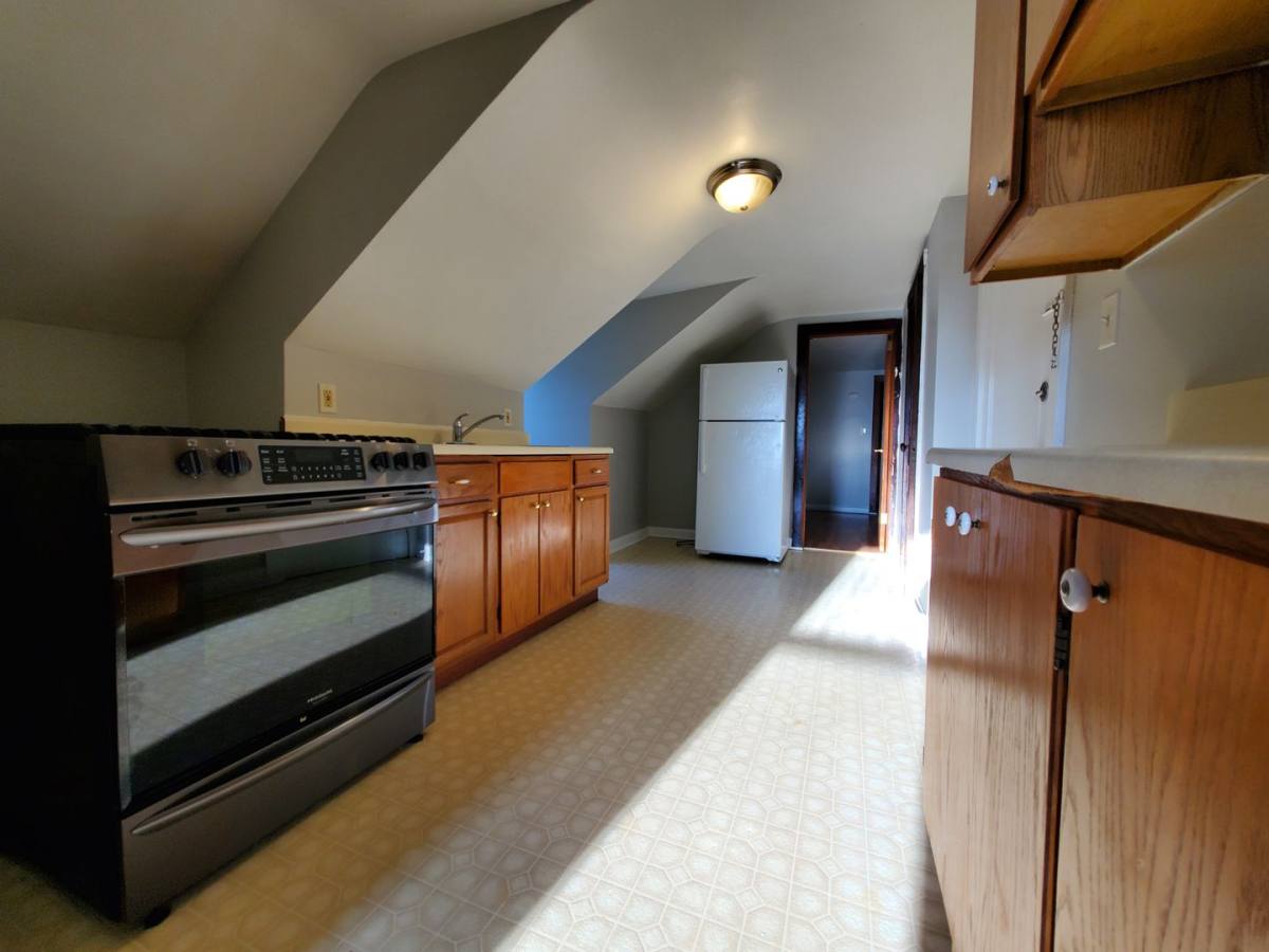 Apartment for rent at 86-88 Garibaldi Ave, Bangor, PA 18013