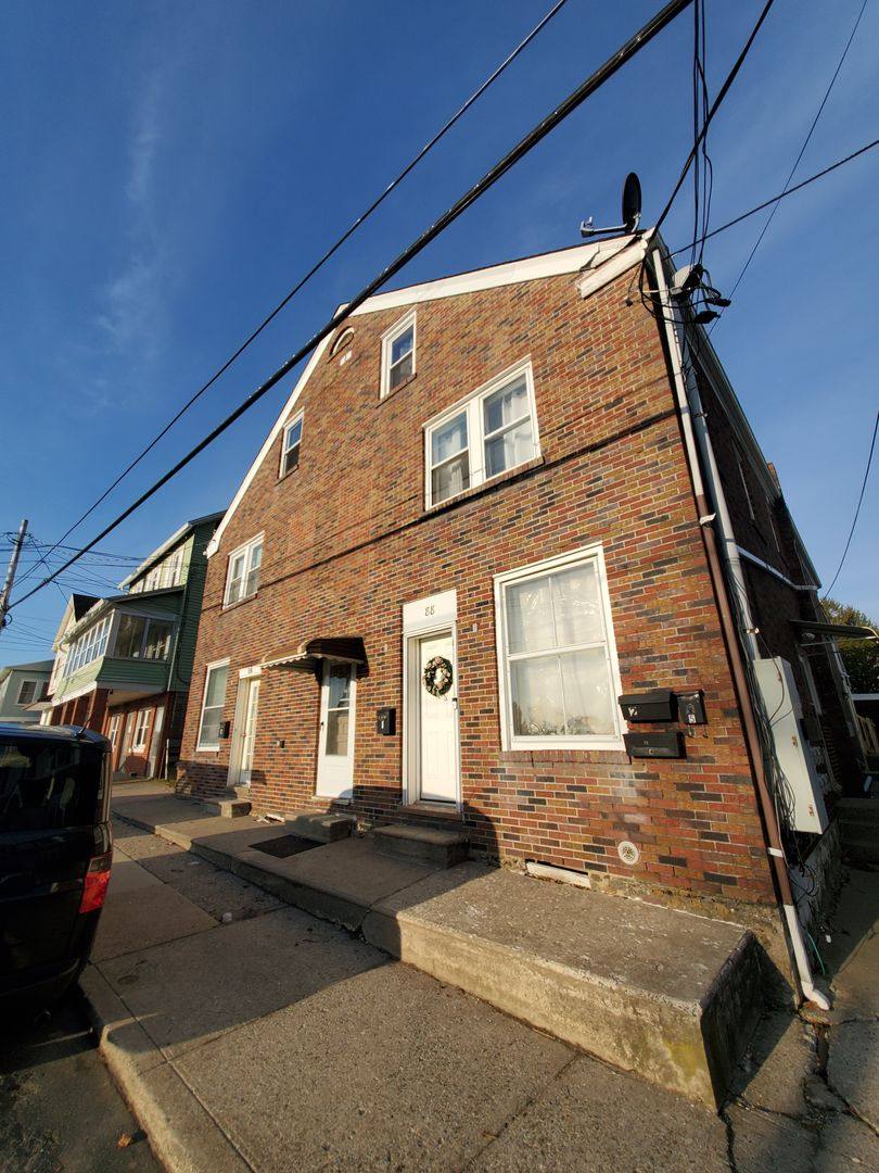 Apartment for rent at 86-88 Garibaldi Ave, Bangor, PA 18013