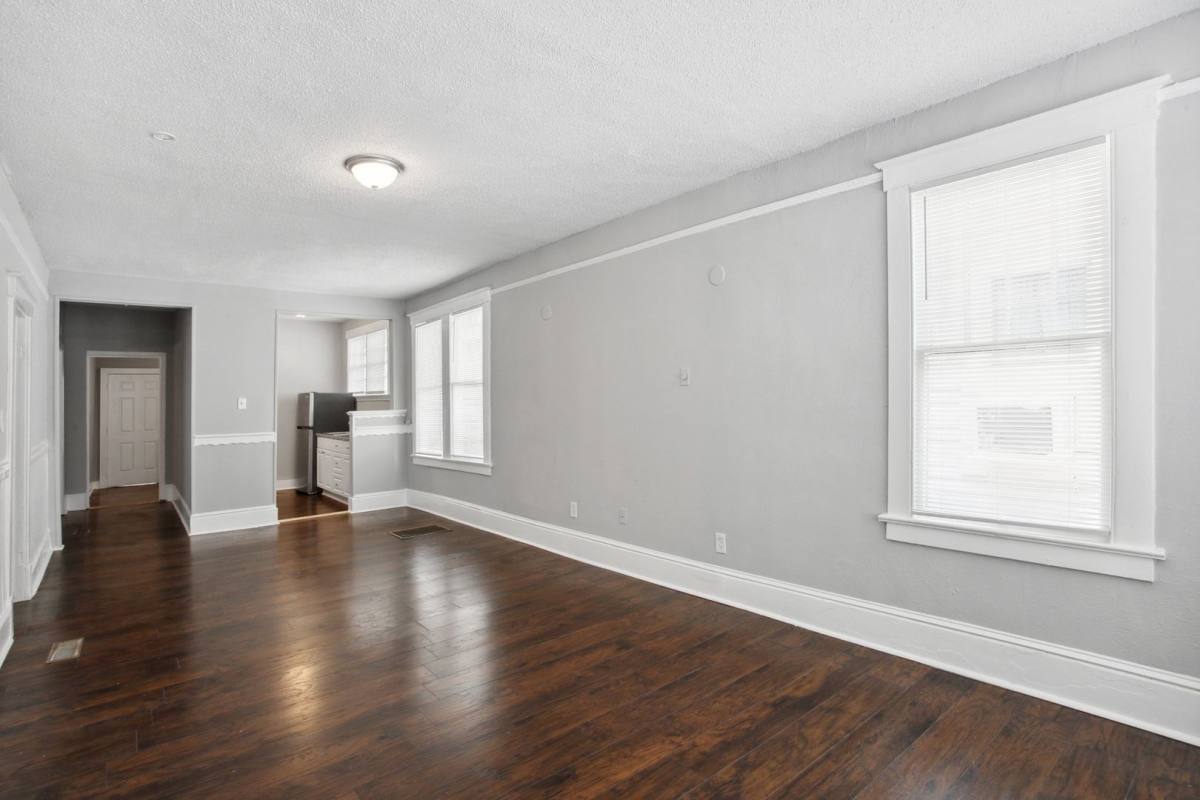 House for rent at 923 W Victory Dr, Savannah, GA 31405