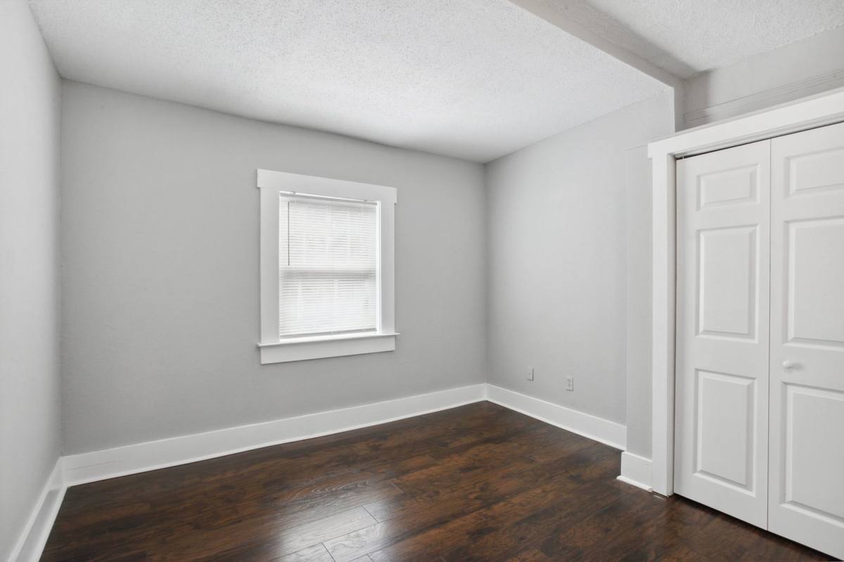 House for rent at 923 W Victory Dr, Savannah, GA 31405