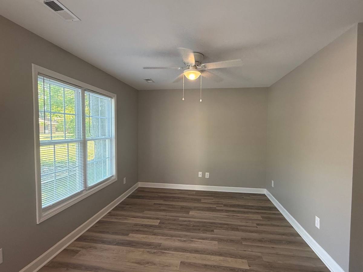 Apartment for rent at 317 E Gilbreath St, Graham, NC 27253