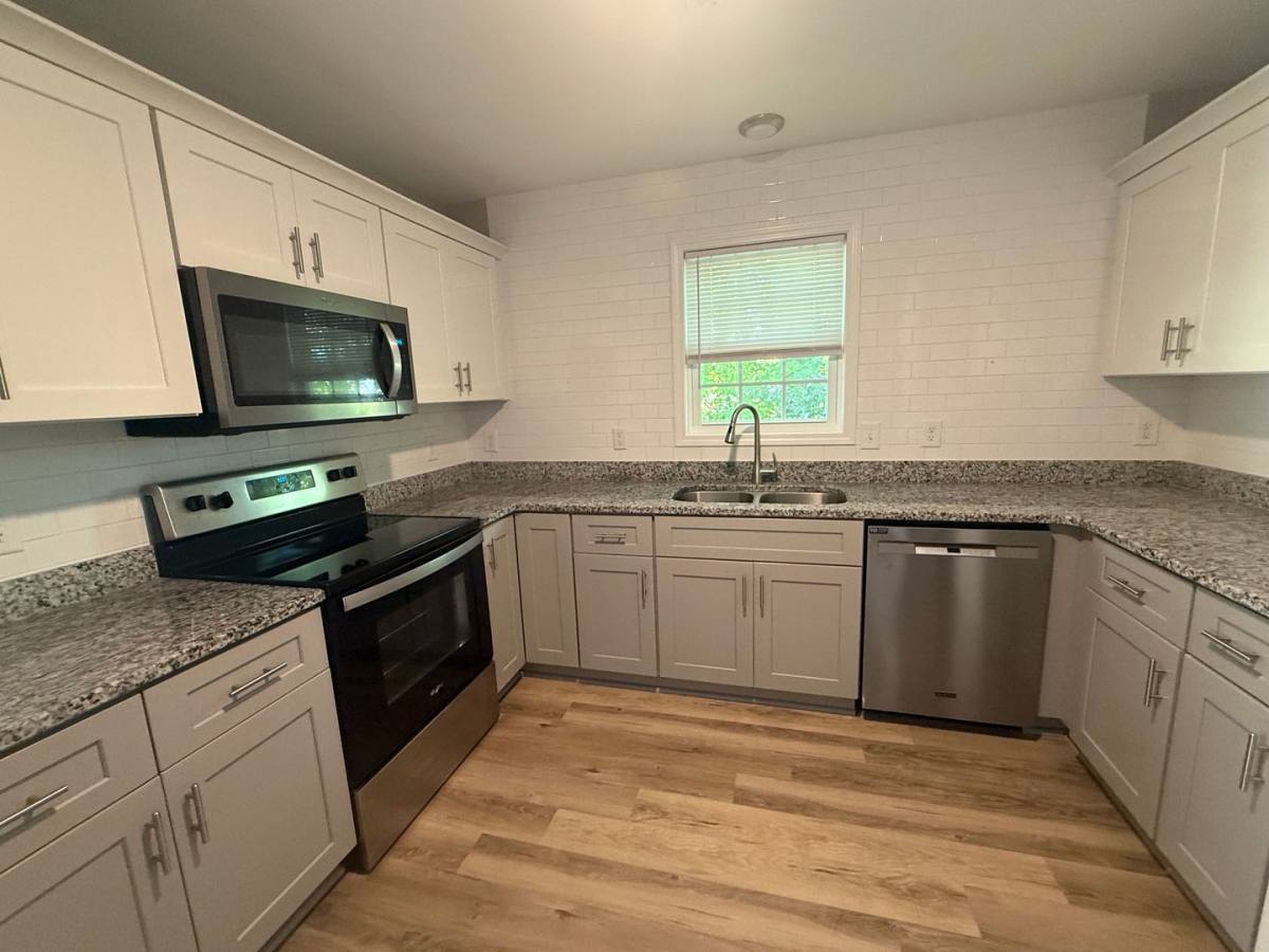 Apartment for rent at 317 E Gilbreath St, Graham, NC 27253