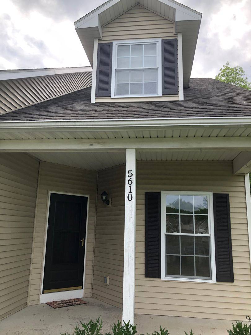 Apartment for rent at 102 Newbury Hollow Lane, Syracuse, NY 13210