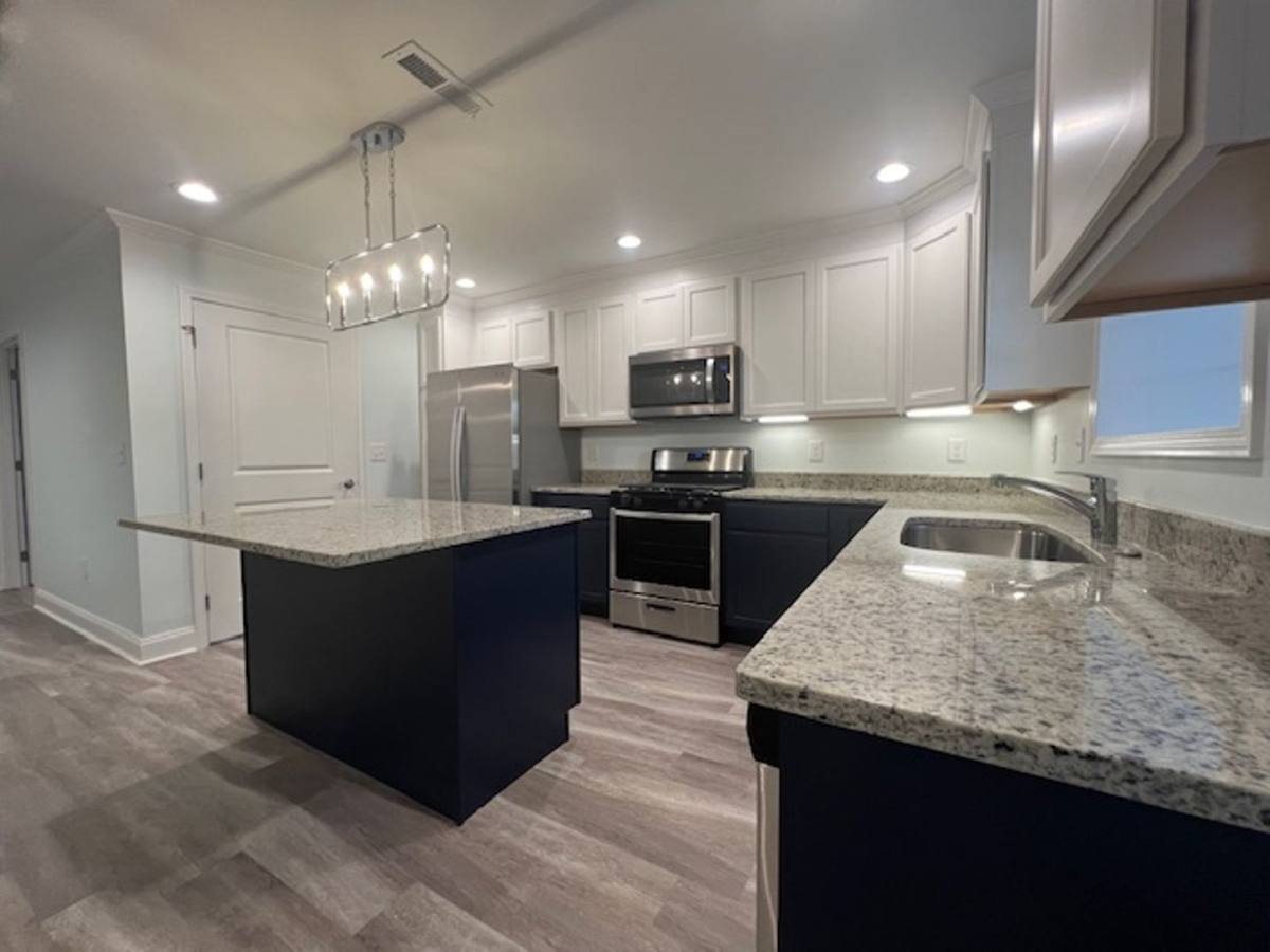 Apartment for rent at 1208 Gay St #C, Dandridge, TN 37725