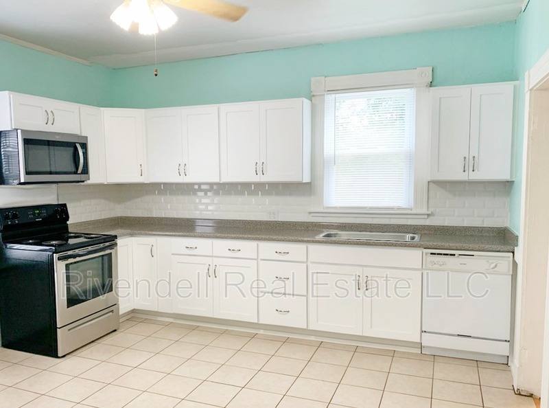 House for rent at 330 Valley St, Willimantic, CT 06226