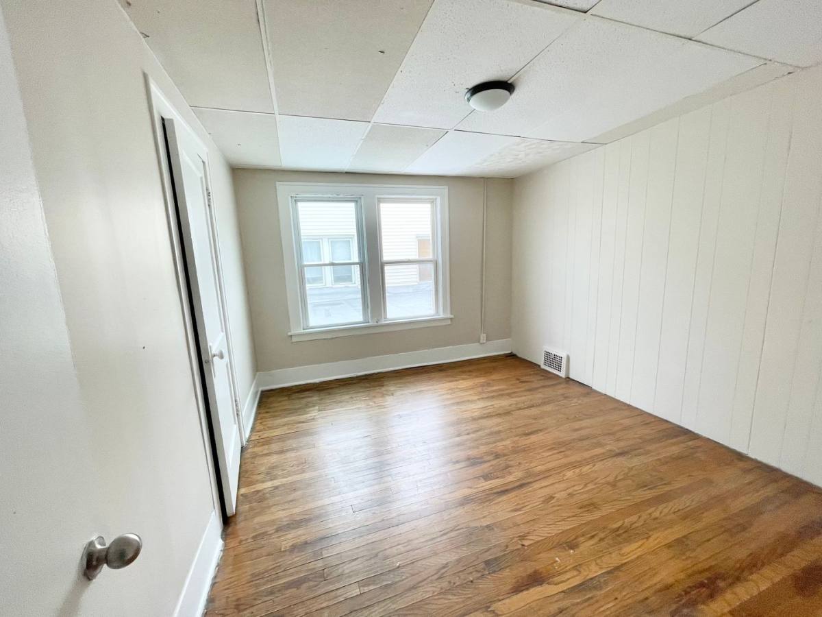 Apartment for rent at 203 Florida - 812 E Erie #824, Lorain, OH 44052