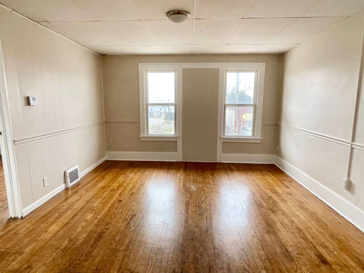 Apartment for rent at 203 Florida - 812 E Erie #824, Lorain, OH 44052