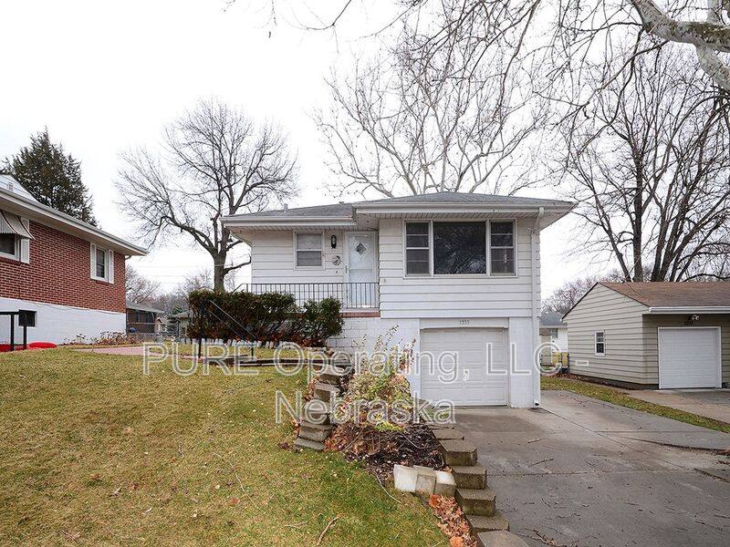 House for rent at 3333 S 82nd St, Omaha, NE 68124