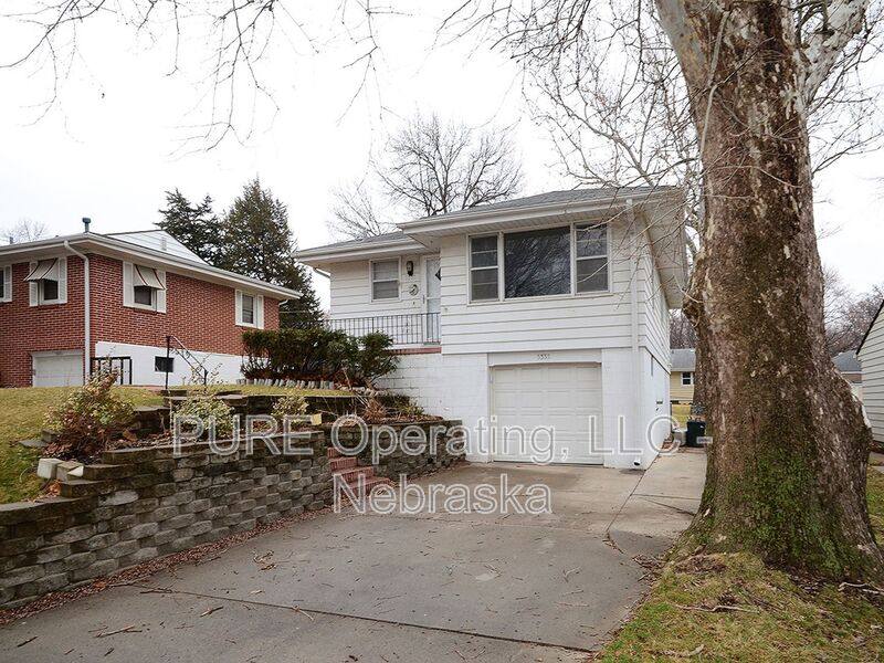 House for rent at 3333 S 82nd St, Omaha, NE 68124
