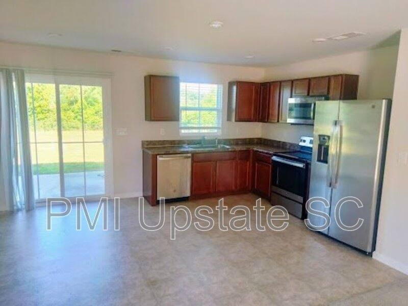 House for rent at 320 Maplestead Farms Court, Greenville, SC 29617