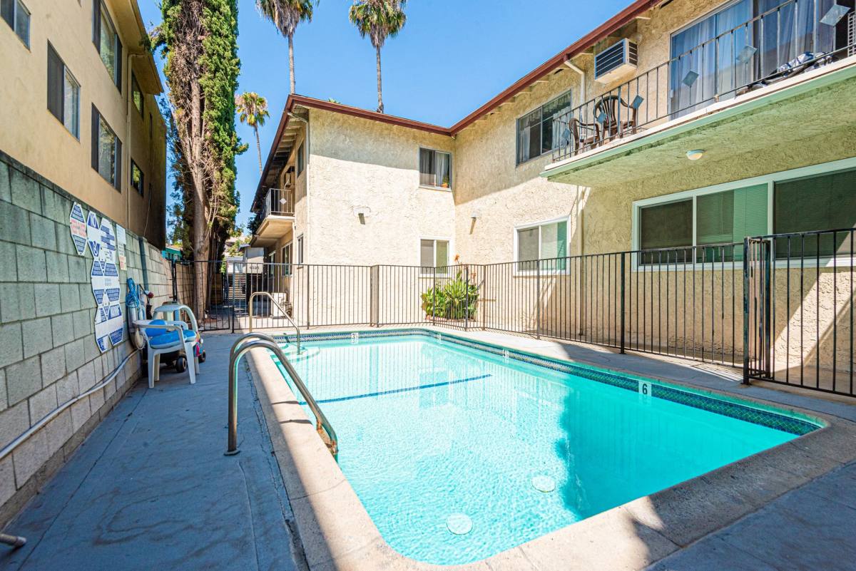 Apartment for rent at 4324 Ventura Canyon Ave, Sherman Oaks, CA 91423