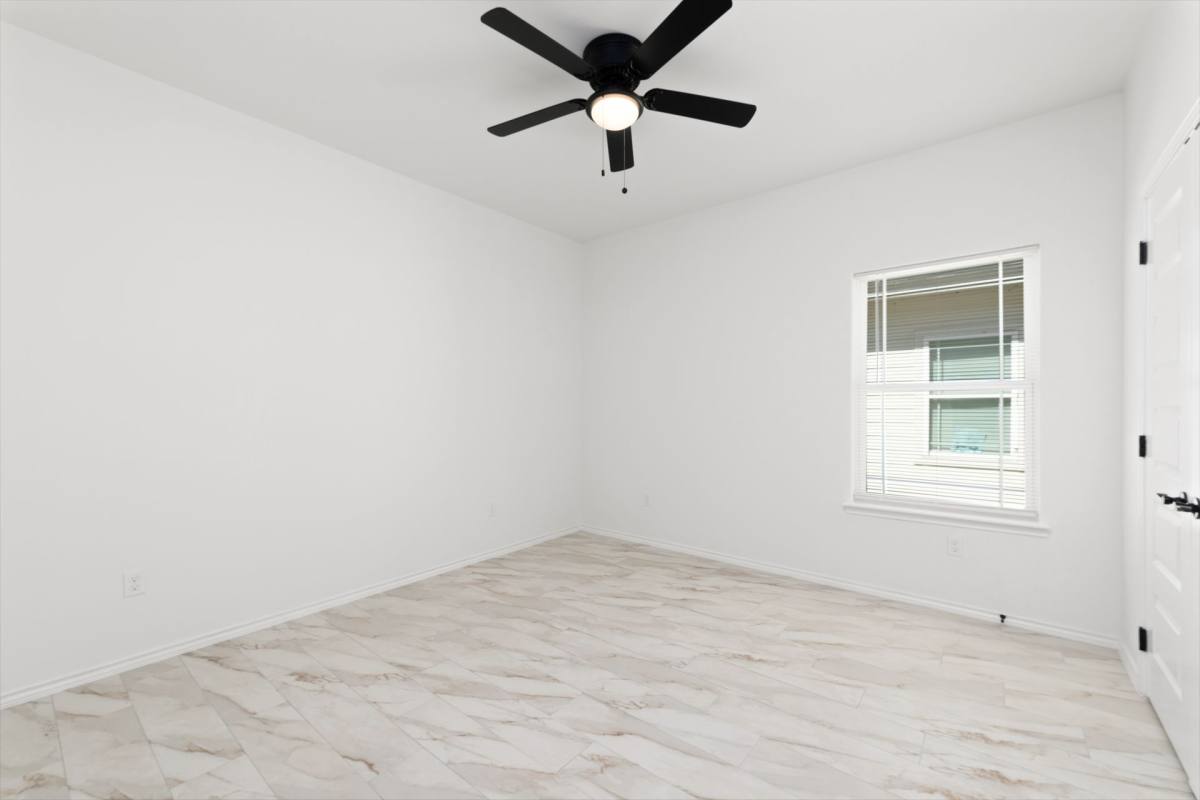 Apartment for rent at 405 Lions Villa Ave, La Feria, TX 78559