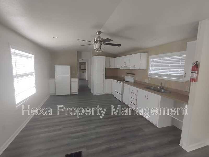 Apartment for rent at 2511 Farm To Market 646 Rd N #4B, Santa Fe, TX 77510
